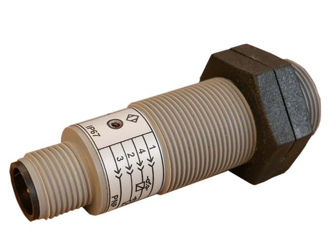 M18 inductive proximity sensor with connector